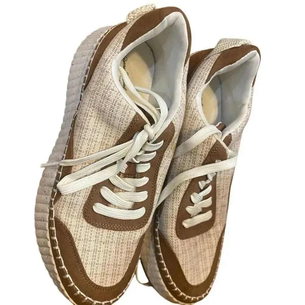 Universal Thread size 9 canvas platform shoes brown tans casual shoes